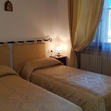 B&B Borsi Monzambano Bagian luar foto